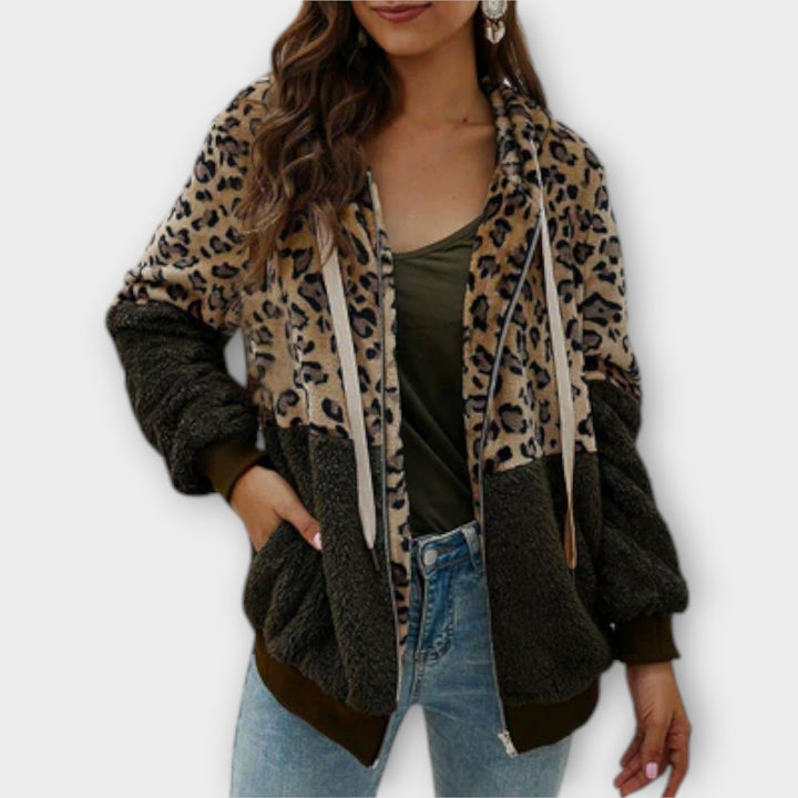 Lea - Fleece Hoodie with Leopard Print